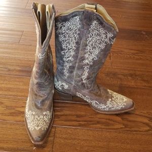Corral cowboy boots